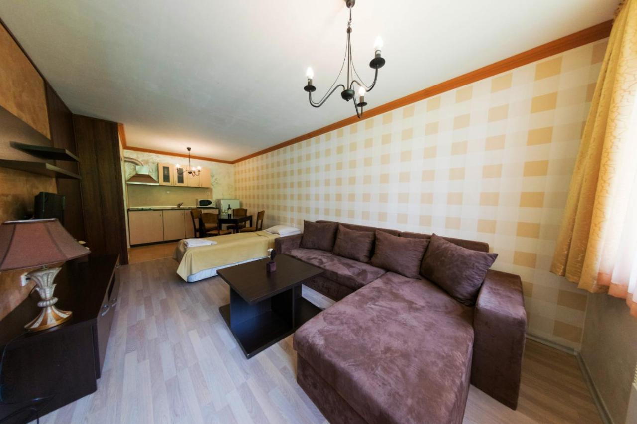 Aparthotel Forest Nook Pamporowo Exterior foto